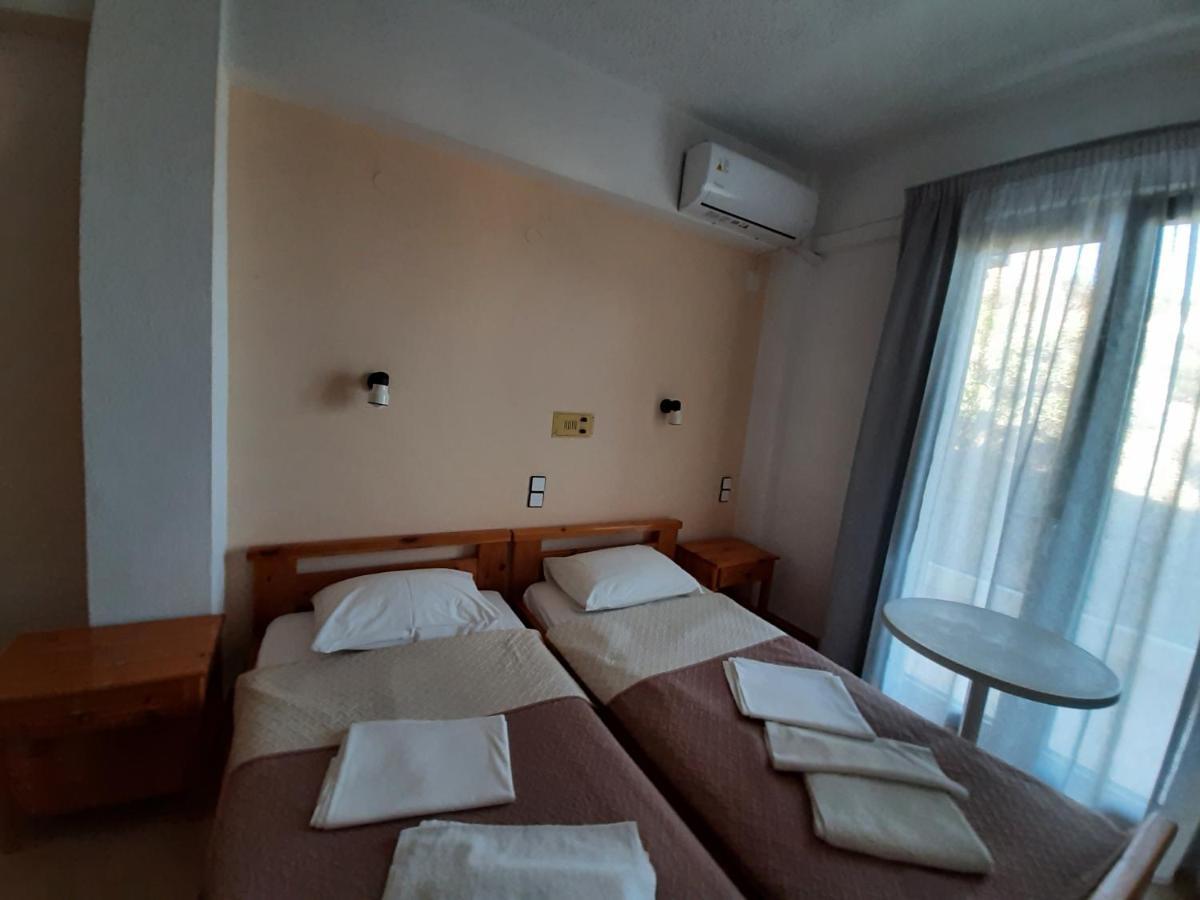 Ostria Hotel Ajía Galíni Kültér fotó