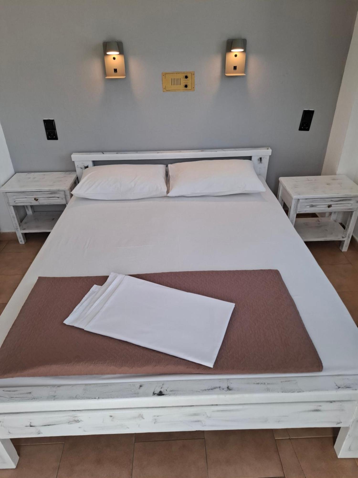 Ostria Hotel Ajía Galíni Kültér fotó