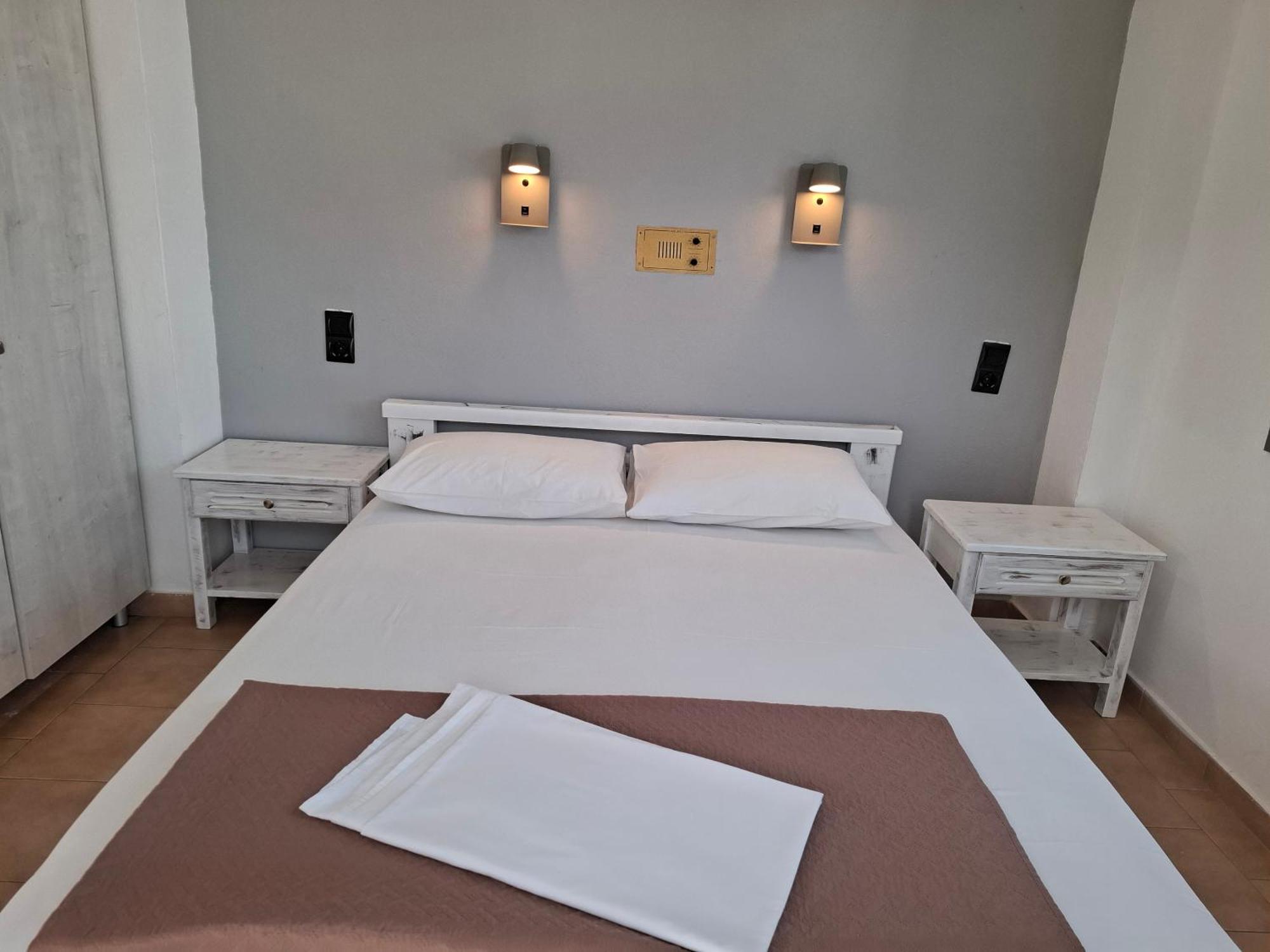 Ostria Hotel Ajía Galíni Kültér fotó